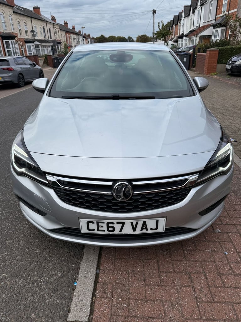 Vauxhall, ASTRA, Hatchback, 2017, Manual, 1598 (cc), 5 doors
