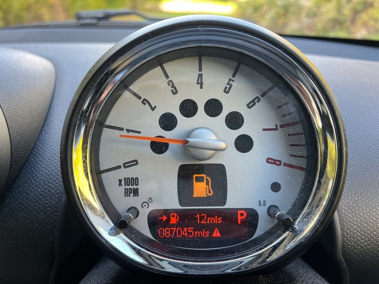 2011 MINI Countryman 1.6 Cooper 5dr Auto HATCHBACK Petrol Automatic