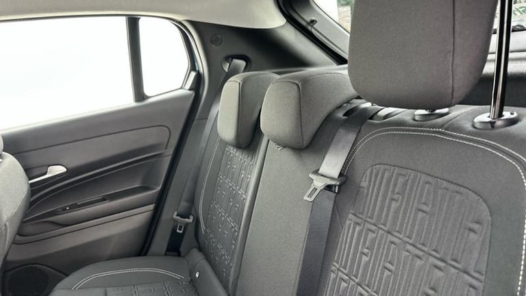 2025 Fiat 600 1.2 MHEV SUV 5dr Petrol Hybrid e-DCT Euro 6 (s/s) (100 ps) Automatic Hatchback Hybr...