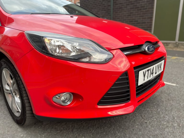 2014 Ford Focus 1.0 125 EcoBoost Zetec 5dr HATCHBACK Petrol Manual