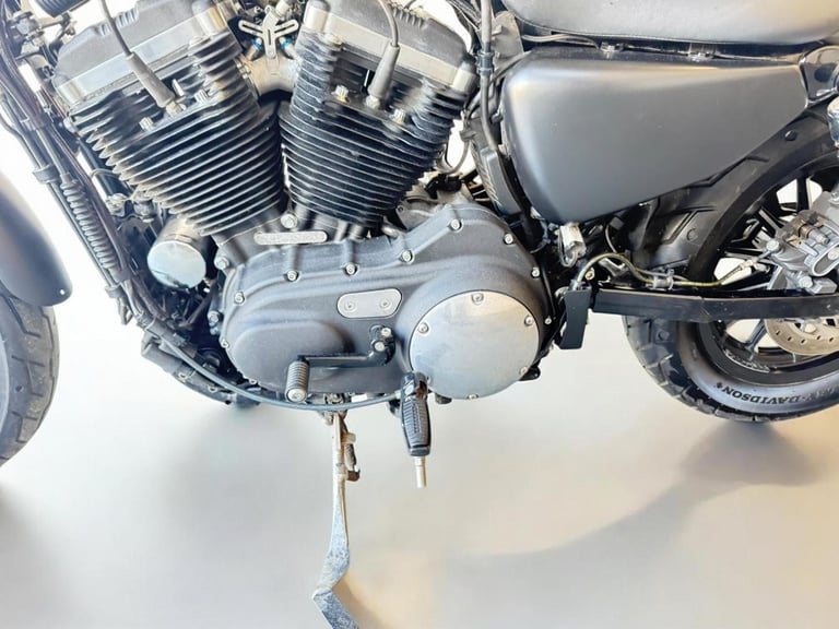 2015 Harley-Davidson Sportster 883 XL883N Iron 883