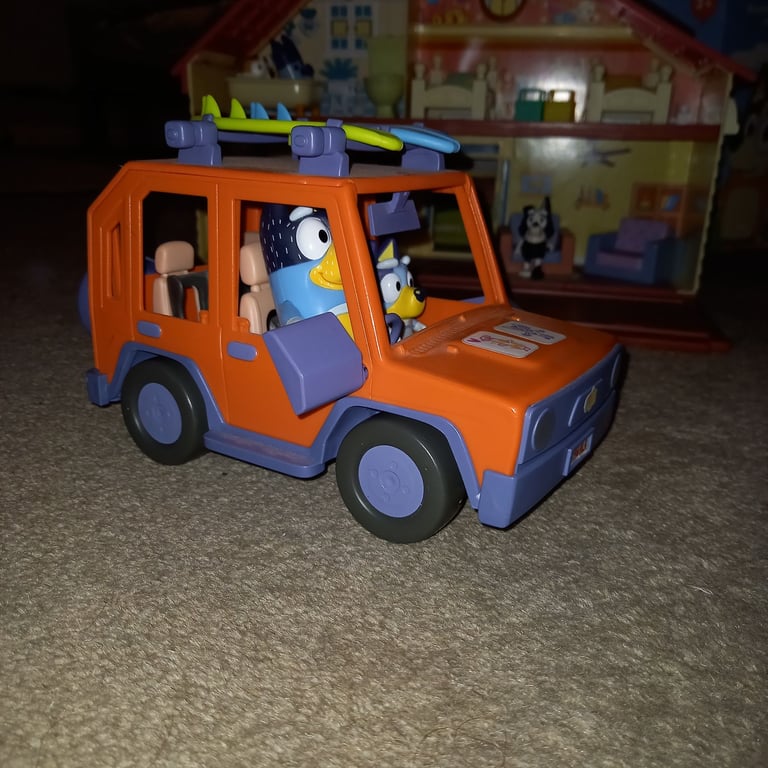 Bluey House and Car
