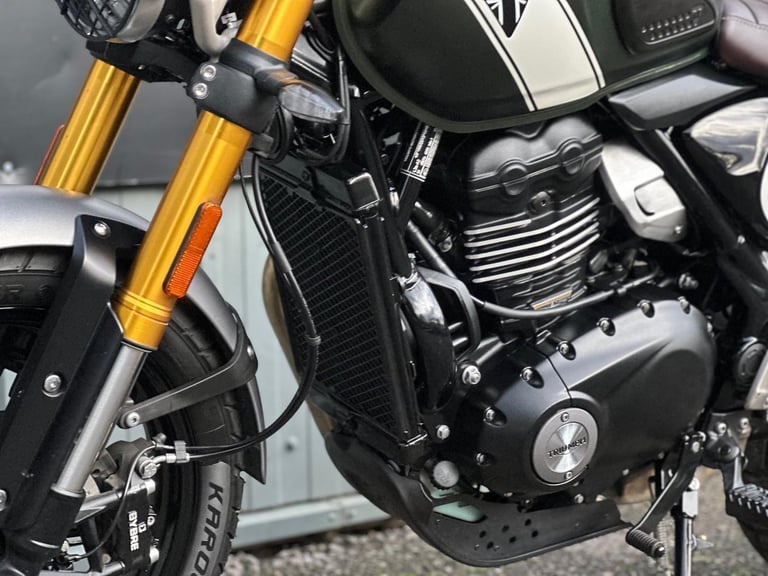 Stunning One Owner 2024/24 Triumph Scrambler 400X Motorcycle 