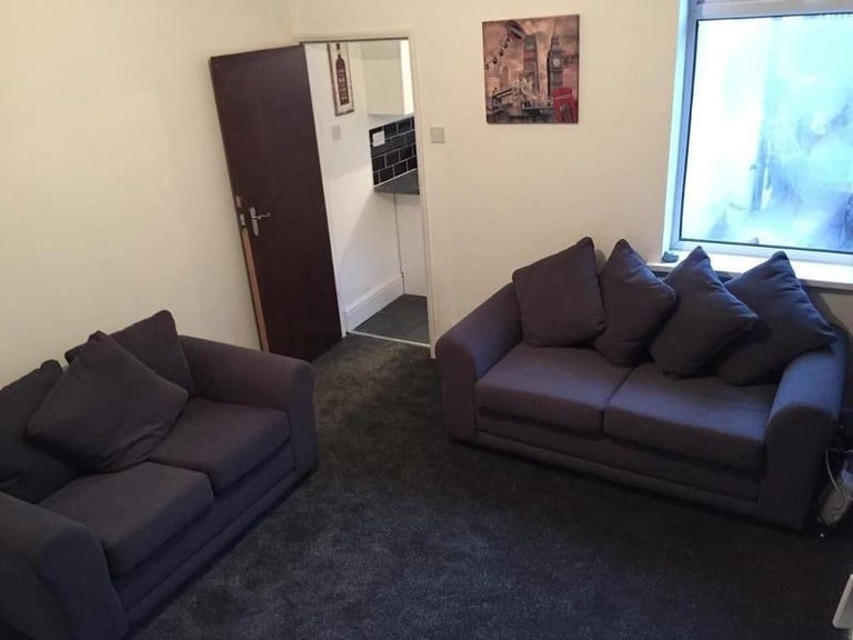 New In! Selly Park Double Room Bills Included!
