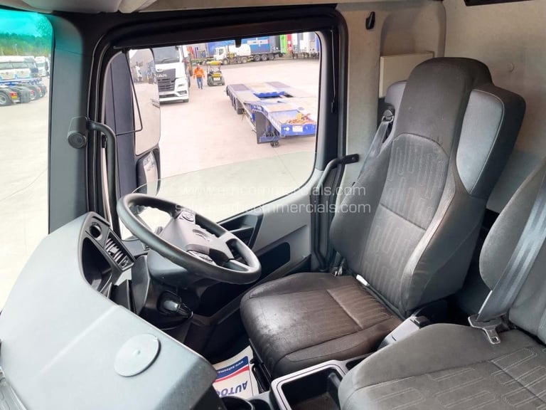 2018 (18) MERCEDES-BENZ ANTOS 1824L 18T SINGLE TEMP FRIDGE TRUCK