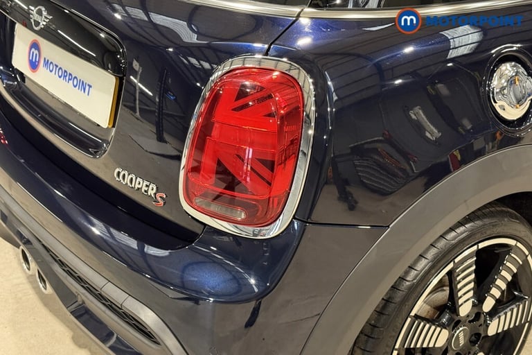 2021 MINI Hatch 2.0 Cooper S Exclusive 5dr Auto [Comfort-Nav Pack] Hatchback Petrol Automatic