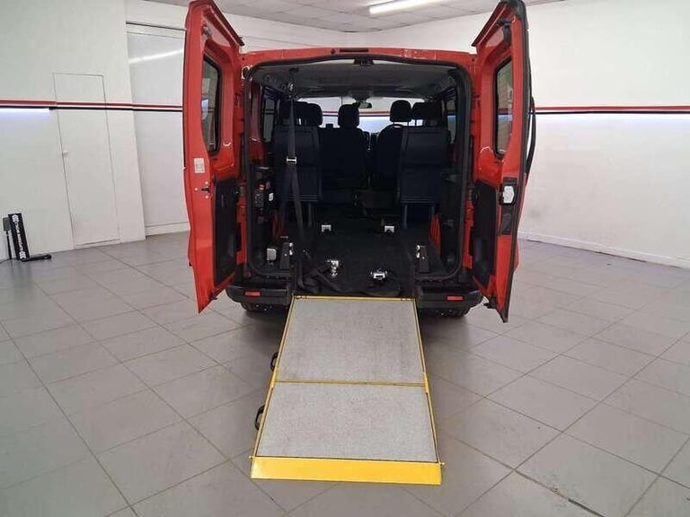 2019 Renault Trafic 1.6 dCi 27 Sport Nav WAV Double Cab 5dr MPV Diesel Manual