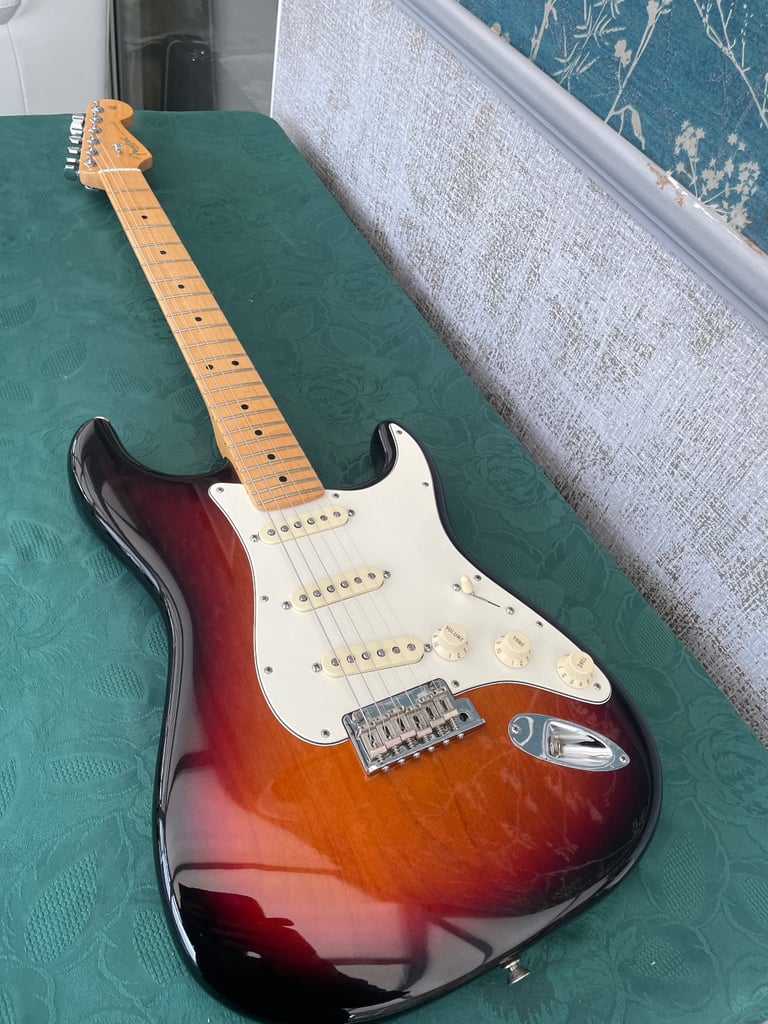 image for Trades 2014 fender American standard usa strat stratocaster electric guitar