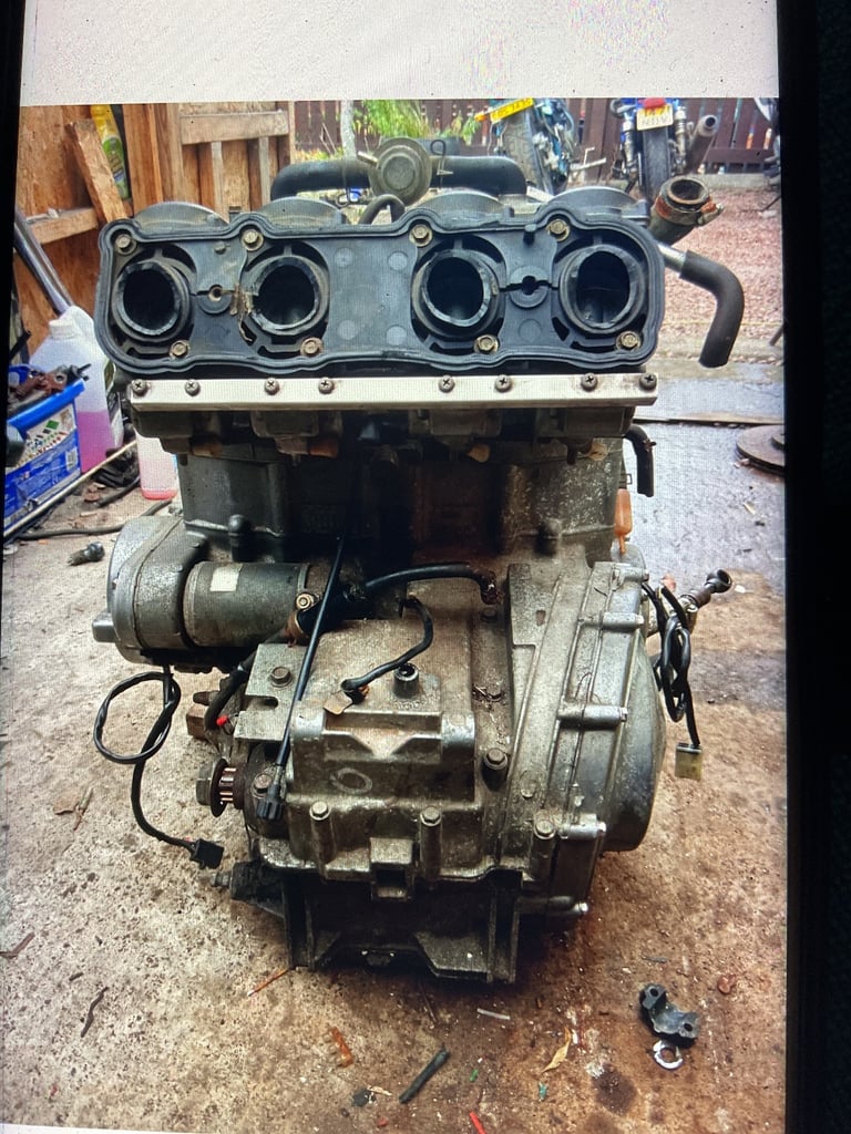 Kawasaki zzr 600 engine 