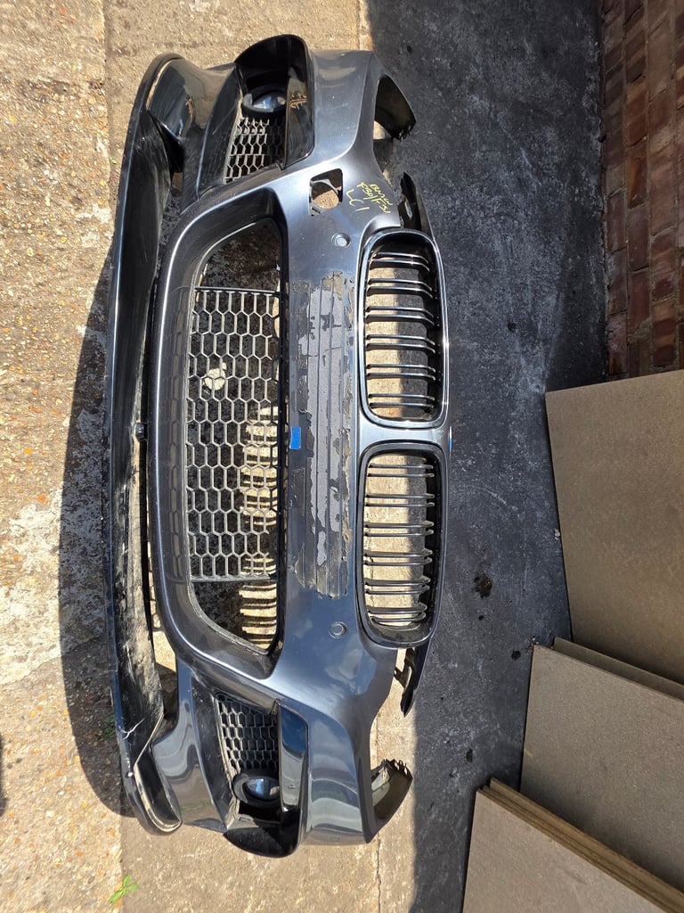 BMW 3 SERIES F30 F31 GRAY FRONT M SPORT BUMPER SENSORS BREAKING PARTS 