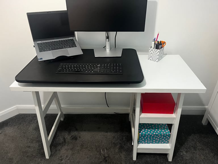 Standing desk 