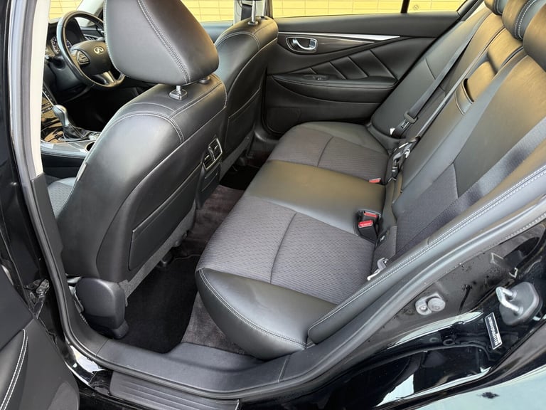 2017 Infiniti Q50 2.2d Executive 4dr SALOON Diesel Manual