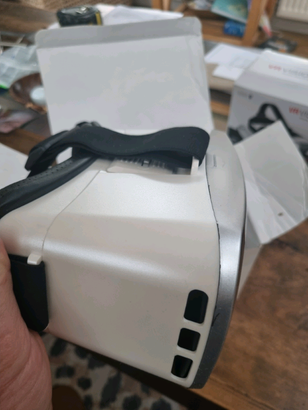 Cyber Pro virtual reality glasses   brand new in box.