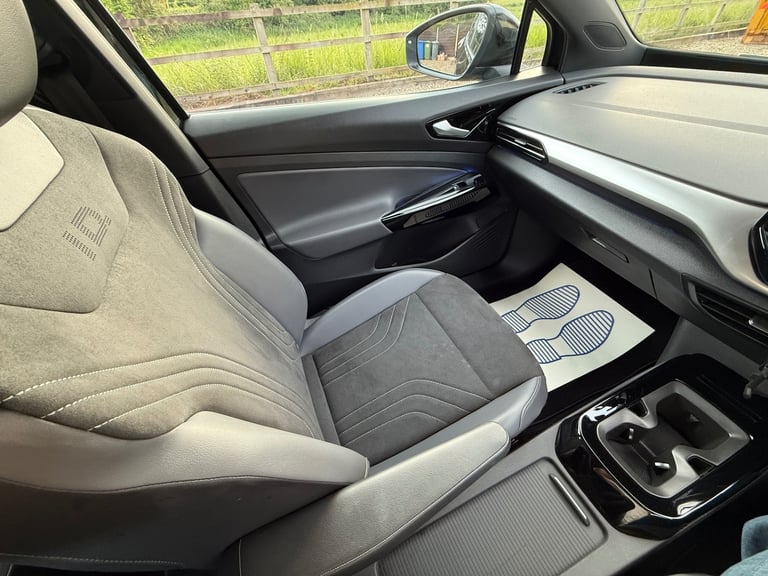 2021 71 REG VOLKSWAGEN ID4 - 77 kWh - LIFE PRO PERFORMANCE - ELECTRIC - 1 OWNER