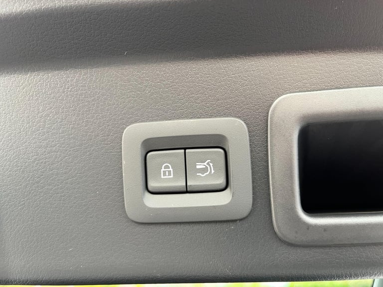 2025 Mazda CX-30 2.5 e-SKYACTIV G MHEV Exclusive-Line SUV 5dr Petrol Auto Euro 6 (s/s) (140  HATC...