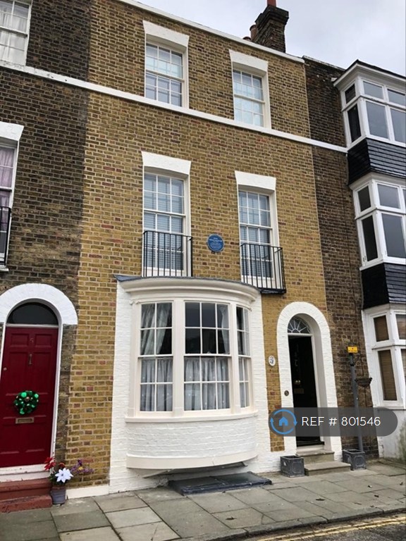 4 bedroom house in Spencer Square, Ramsgate, CT11 (4 bed) (#801546)