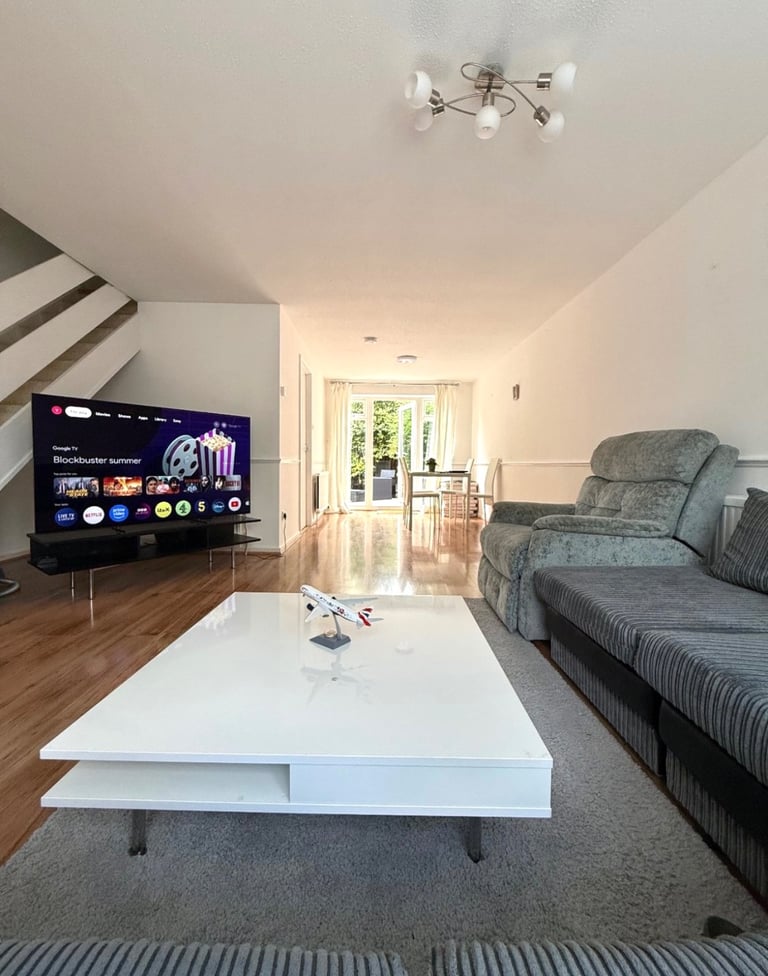 (Not a studio)Double room including bills for single occupancy Postcode TW12 3YZ