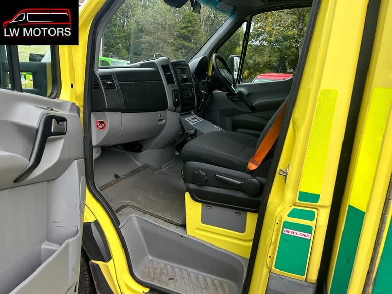 MERCEDES BENZ SPRINTER 519 CDI DIRECT EX AMBULANCE SERIVICS 2017 17 REG EURO 6