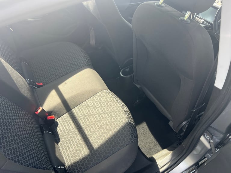 2018 Vauxhall Corsa 1.4 Design 5dr Petrol