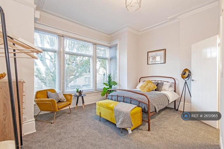Studio flat in Agden Road, Sheffield, S7 (#2651965)