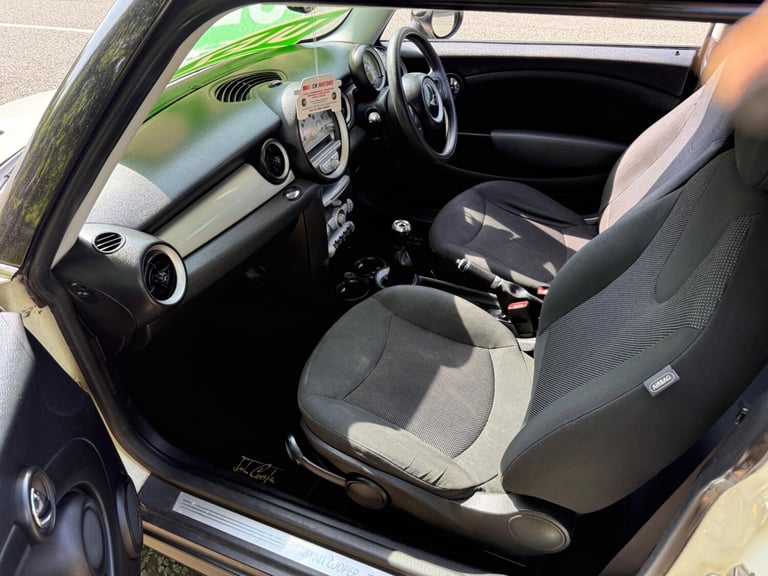 2007 MINI Hatch 1.6 Cooper 3dr HATCHBACK PETROL Manual