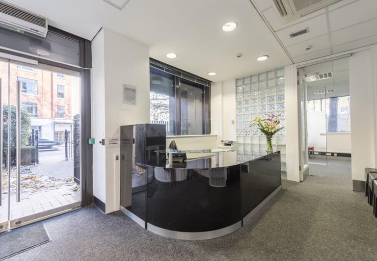 *Victoria* Private Serviced Offices: Units from 4 to 50 desks for rent SW1