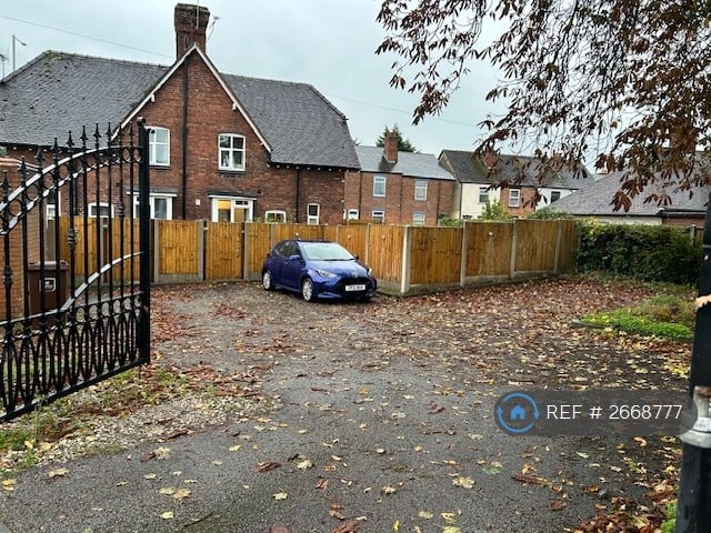 3 bedroom house in Weston Road, Stafford, ST16 (3 bed) (#2668777)