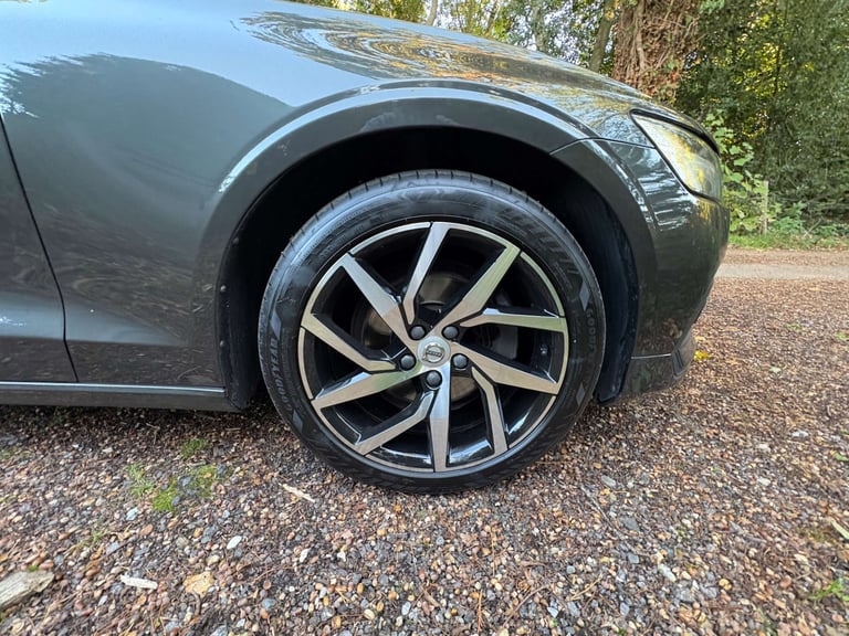 2018 Volvo V60 2.0 V60 Momentum Pro D3 Auto 5dr Estate Diesel Automatic