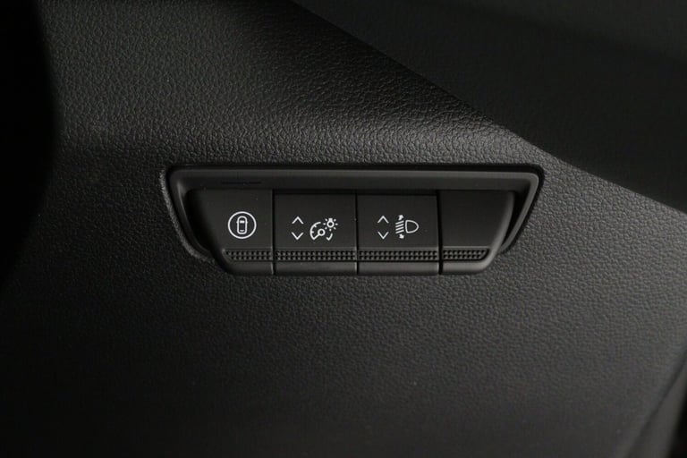 2025 Renault Master MM35 Blue dCi 150 Advance Medium Roof Panel Van Diesel Manual