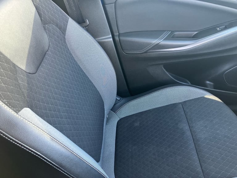 2021 Vauxhall Grandland X 1.2 Turbo Griffin Edition 5dr Hatchback PETROL Manual