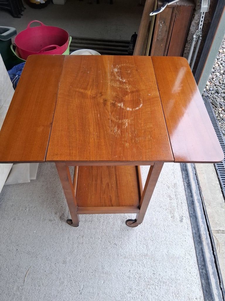 Drop-leaf Occasional Table