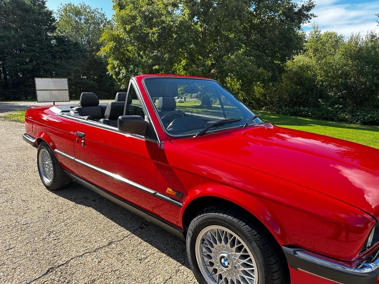 1988 (E) BMW 325i E30 Auto Convertible