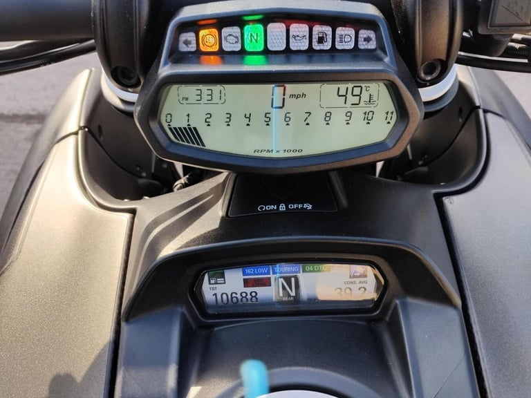 2016 66 DUCATI DIAVEL CARBON CLEAN PERFORMANCE CRUISER 1198 NEW MOT HPI CLEAR