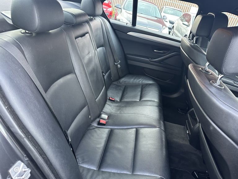 BMW 5 SERIES 2.0 520d M Sport Saloon 2011