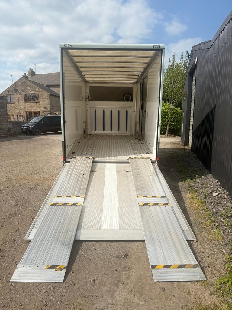 Mercedes Sprinter 2.1 516 Covered vehicle transporter racecar RWD L2 Euro 6