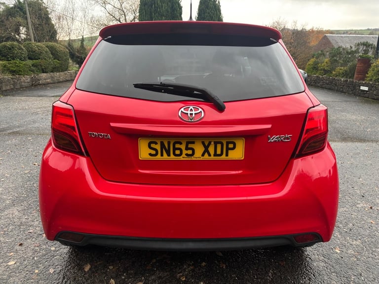 2015 Toyota Yaris 1.33 Dual VVT-i Sport Euro 5 5dr Euro 5 HATCHBACK Petrol Manual