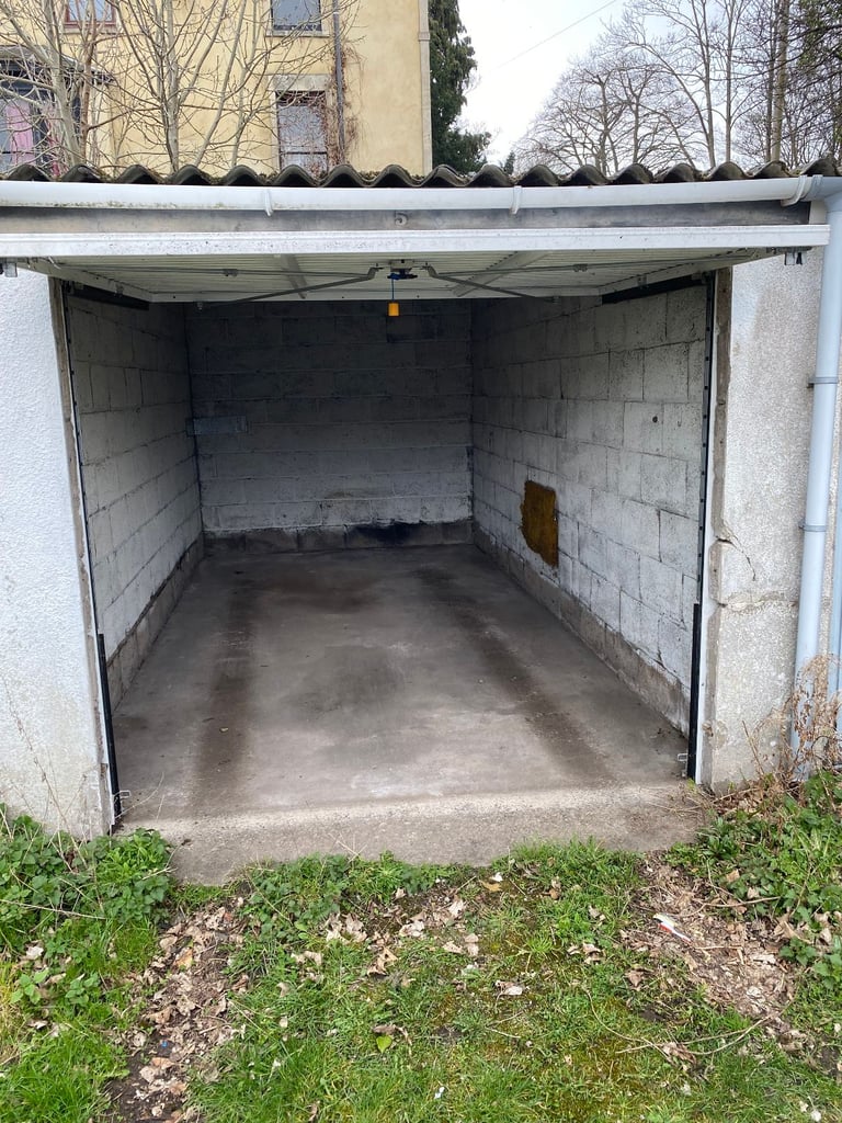 Garage for rent, St Werburghs, Bristol