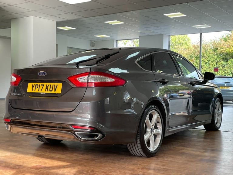 2017 Ford Mondeo 2.0 TDCi Titanium Hatchback 5dr Diesel Manual Euro 6 (s/s) (180 ps) Hatchback Di...