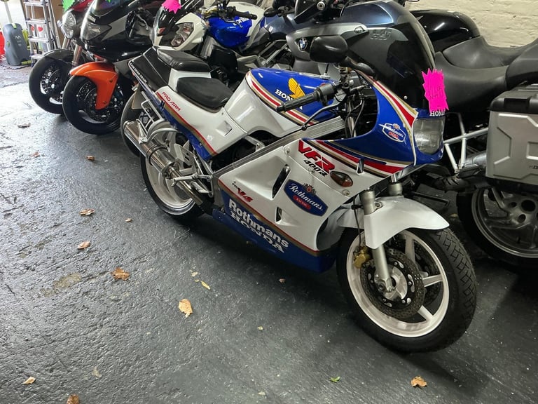 Honda vfr400 