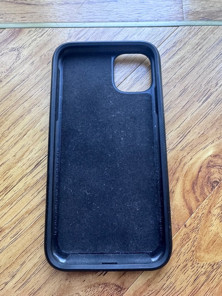 iPhone 11 Quadlock case
