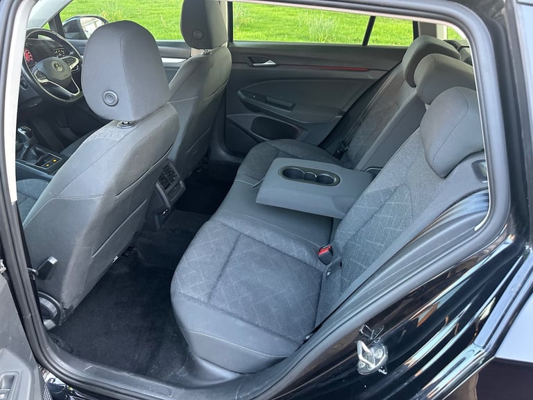 2021 Volkswagen Golf 2.0 TDI Life 5dr ESTATE Diesel Manual