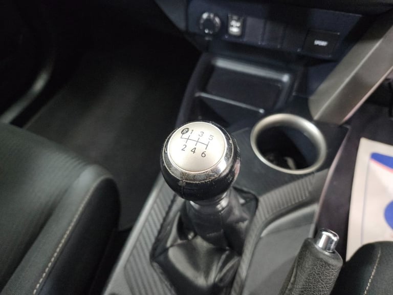 2015 15 TOYOTA RAV4 2.0 D-4D ICON SUV 5DR DIESEL MANUAL 4WD EURO 5 (S/S) (124 PS