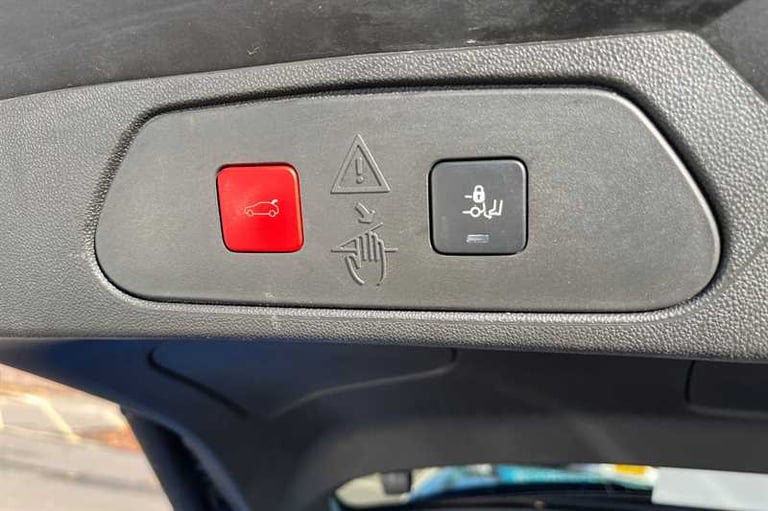 2023 Vauxhall Grandland 1.2 Turbo Ultimate 5dr Auto HATCHBACK PETROL Automatic