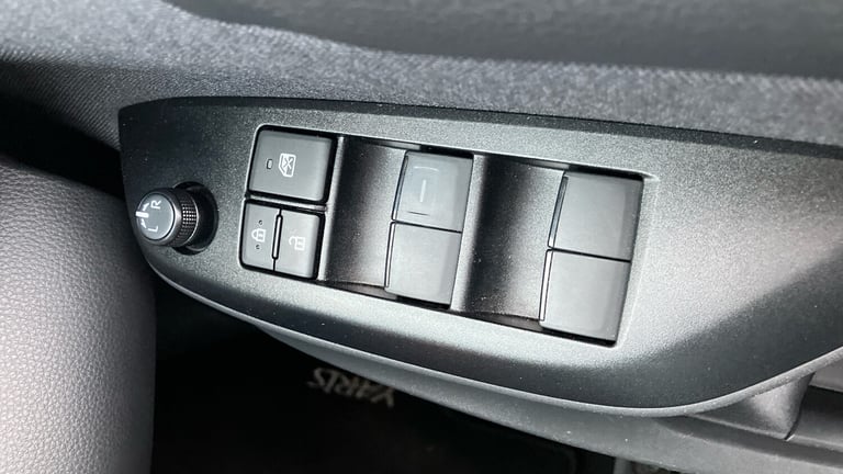 2024 Toyota Yaris 1.5 Hybrid Design 5dr CVT HATCHBACK PETROL/ELECTRIC Automatic