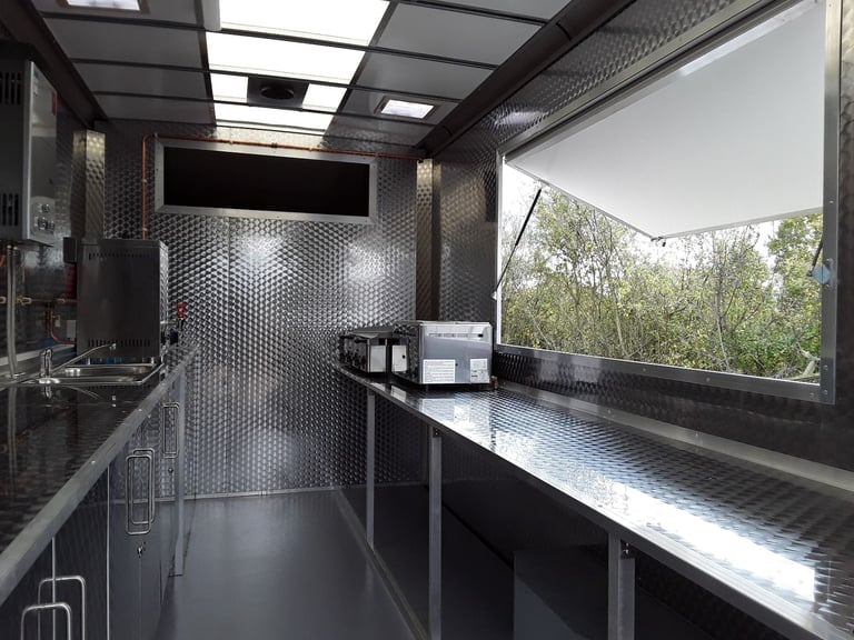 Mobile catering van 