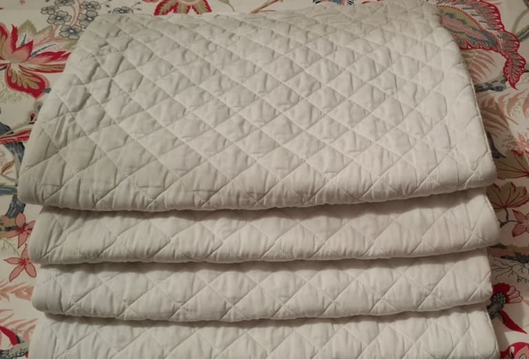 4 Quilted Pillow Protectors