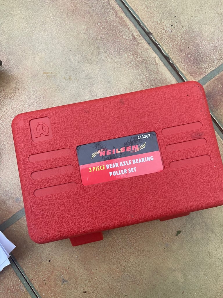 Neilsen rear axle bearing puller set