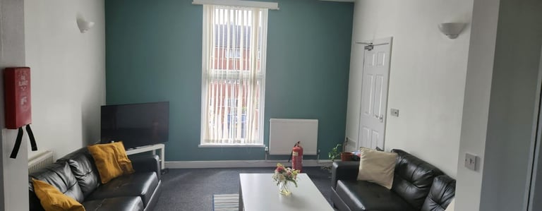 Shared Room for Rent in a Spacious, Friendly House at S6