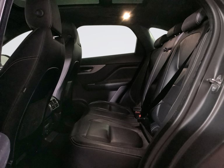 2018 Jaguar F-Pace 2.0 D180 R-Sport SUV 5dr Diesel Auto AWD Euro 6 (s/s) (180 ps) ESTATE Diesel A...