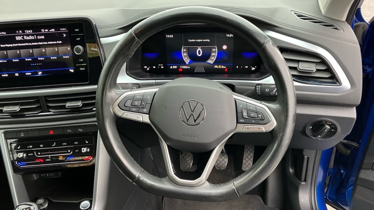2022 Volkswagen T-Roc 1.5 TSI Life 5dr Petrol Hatchback Hatchback Petrol Manual